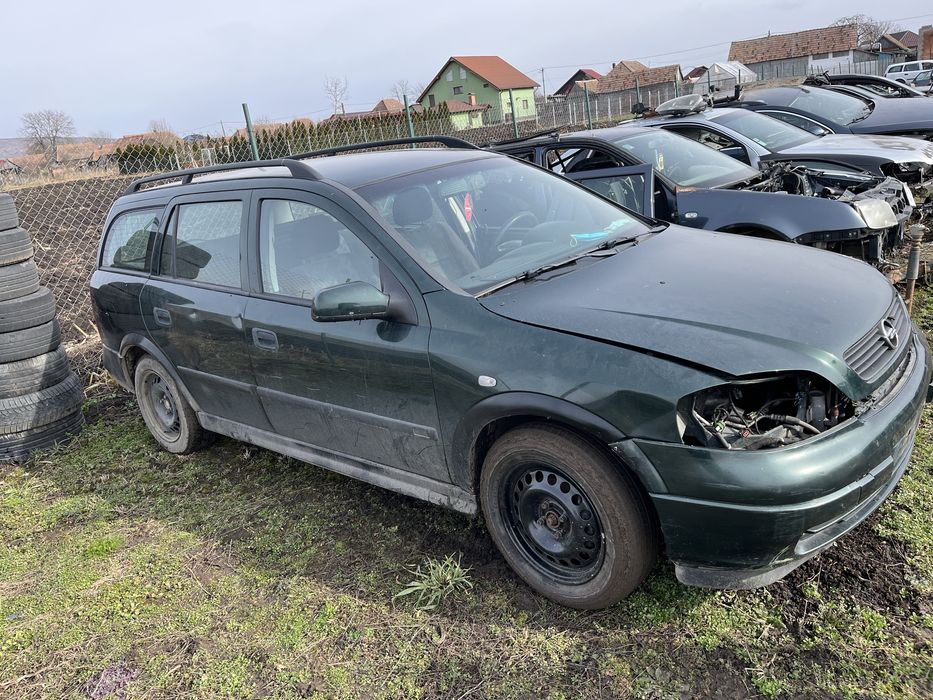 Piese Opel Astra G motor 1.6i benzina an 2003 bara fata far carlig