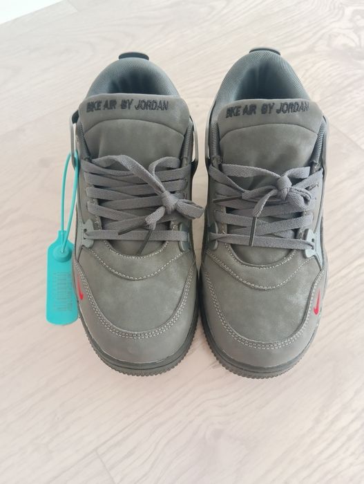 кроссовки nike 40 темно серые
