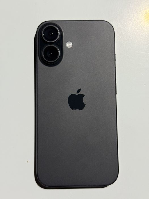 Iphone 16 black 128 gb