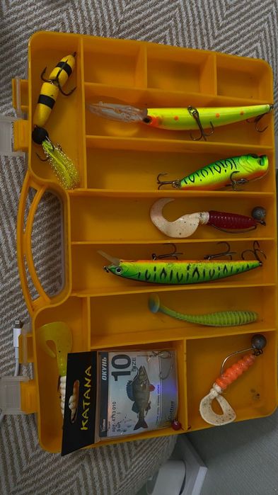 Продаю спининги удочки