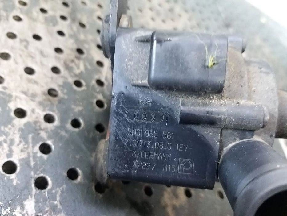 Pompa recirculare apa 2.0 tdi audi q3 8u 5n0965561 701713080