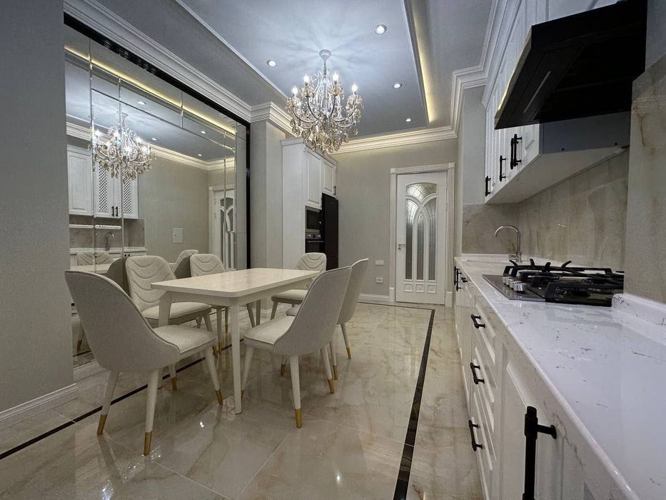 Dream House Продается 3 комнатная квартира ремонт 8-роддом, Глинка