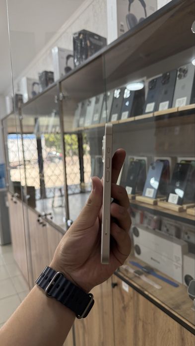 iPhone 13 128GB