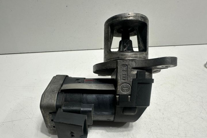 Supapa EGR A642140 Mercedes-Benz S-Class W221