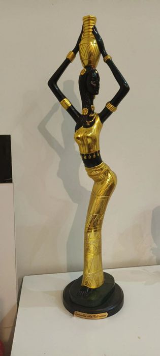 Qadimiy suviner sotiladi