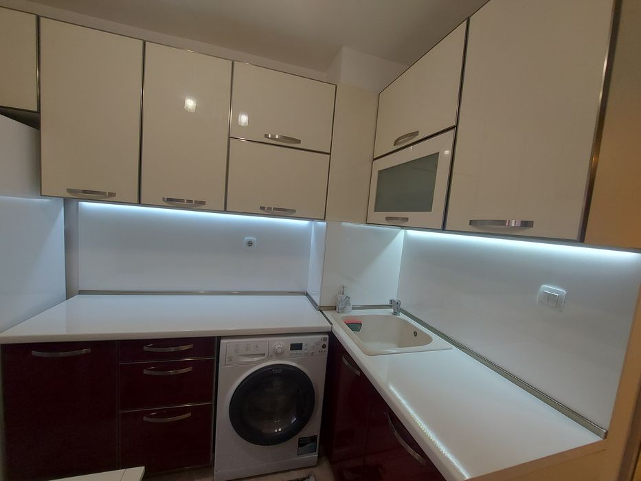 Дава се под наем Двустаен апартамент в Варна, ЖП Гара - 45 кв.м за 280.5 € - Снимка #2