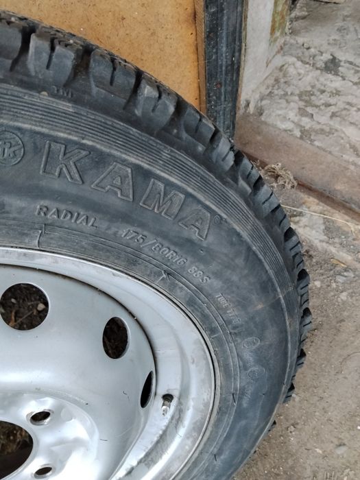 Продам резину в хорошем состоянии
