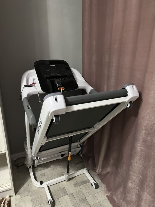 Беговая дорожка Genau