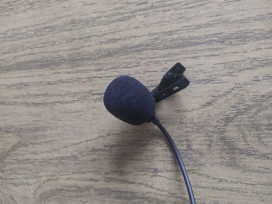 Микрофон петличный,проводной