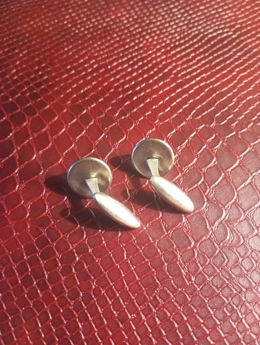 Запонки.              .