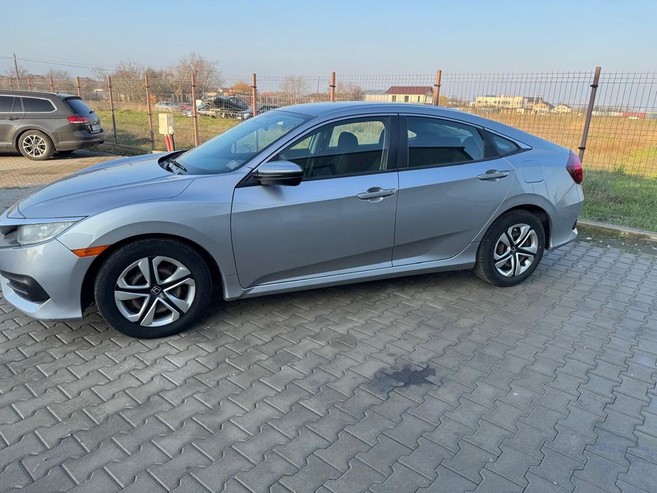 Vând Honda civic