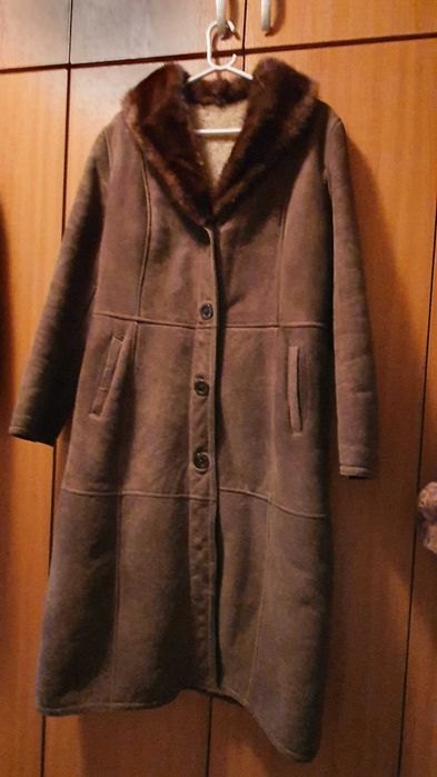 Vând cojoc de damă , piele naturală, mărimea 50-52, Favior