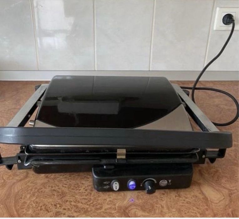 Grătar  electric Grunding