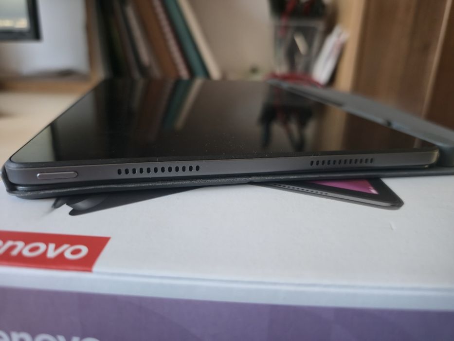 Vând Lenovo Tab M11