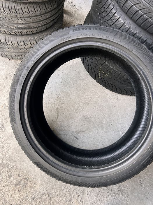 2 anvelope de iarna 225/40/18 continental 6.5 mm!