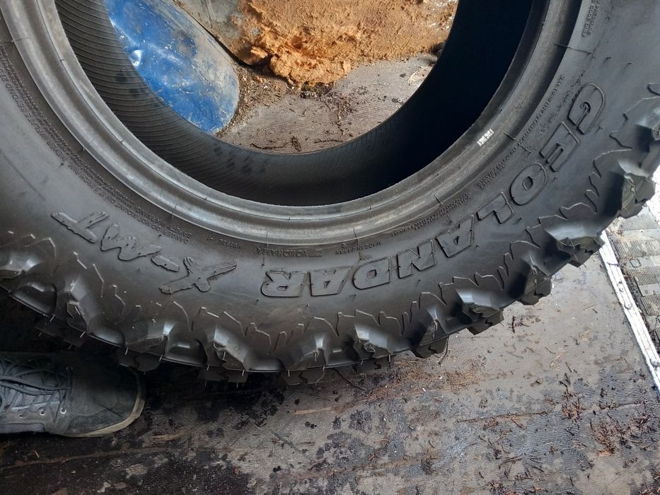 35x12.50 R 17 121Q Yokohama Geolandar X-MT M+S