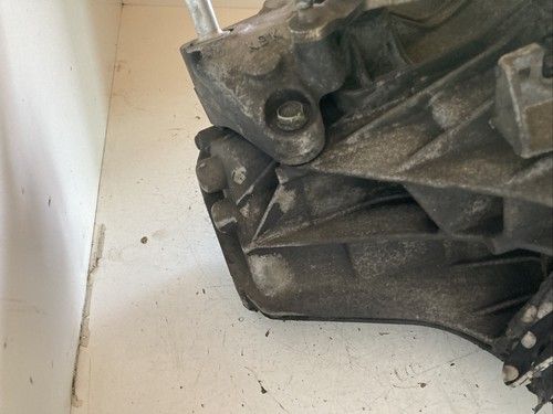 Ръчна скоростна кутия 6-степенна за Nissan Qashqai 1.5 Dci (2010) 7701700545