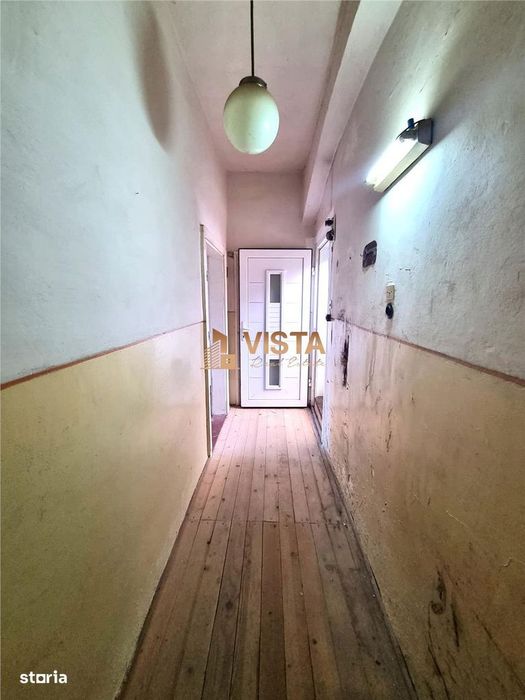 Garsoniera cu gradina in Centrul Vechi Brasov. Liniste, spatiu verde s — fotografia 3