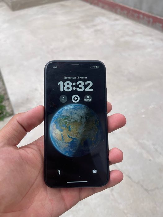 Iphone xr sotiladi 128gb xolati yaxshi