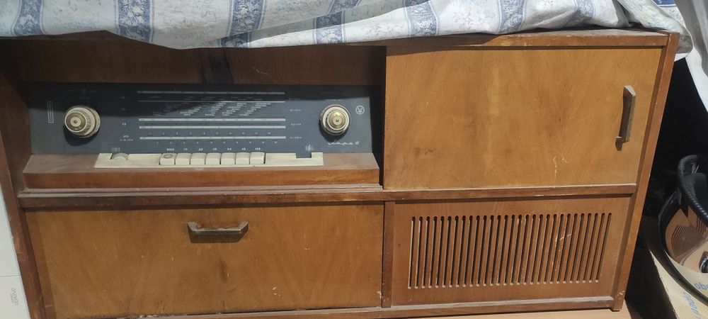 Ретро радио апарат