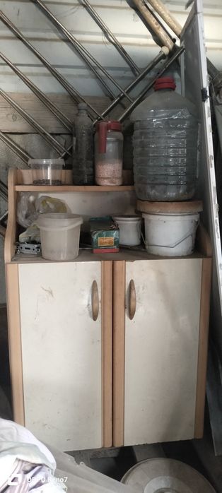 Срочно Продам тумбу, верх и низ