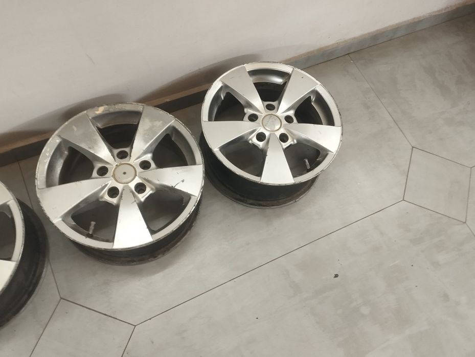 Комплект дисков   разборка 5*114,3 р15