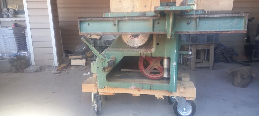 Петоперацона дърводелска машина