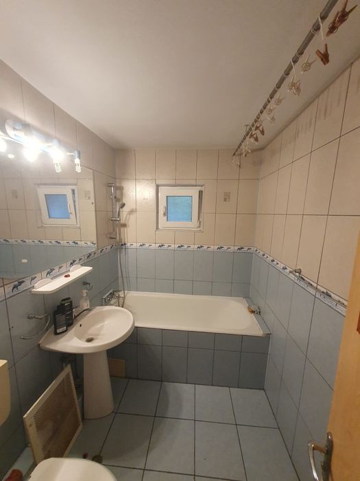 Închiriez ap.2 camere metrou Gorjului