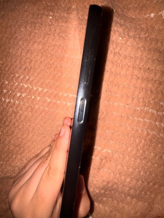Telefon a16 5g și e spart