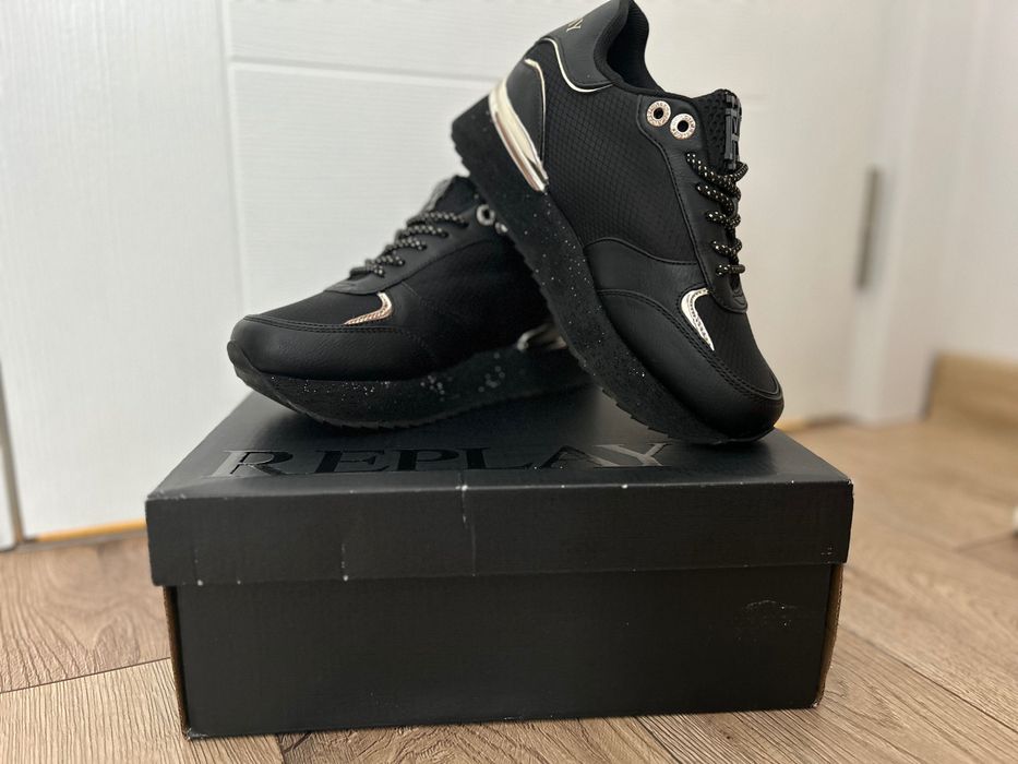 Маратонки Replay