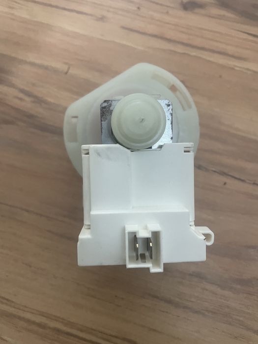 Помпа за съдомиялна машина BEKO, WHIRLPOOL, BAUKNECHT, BLOMBERG -