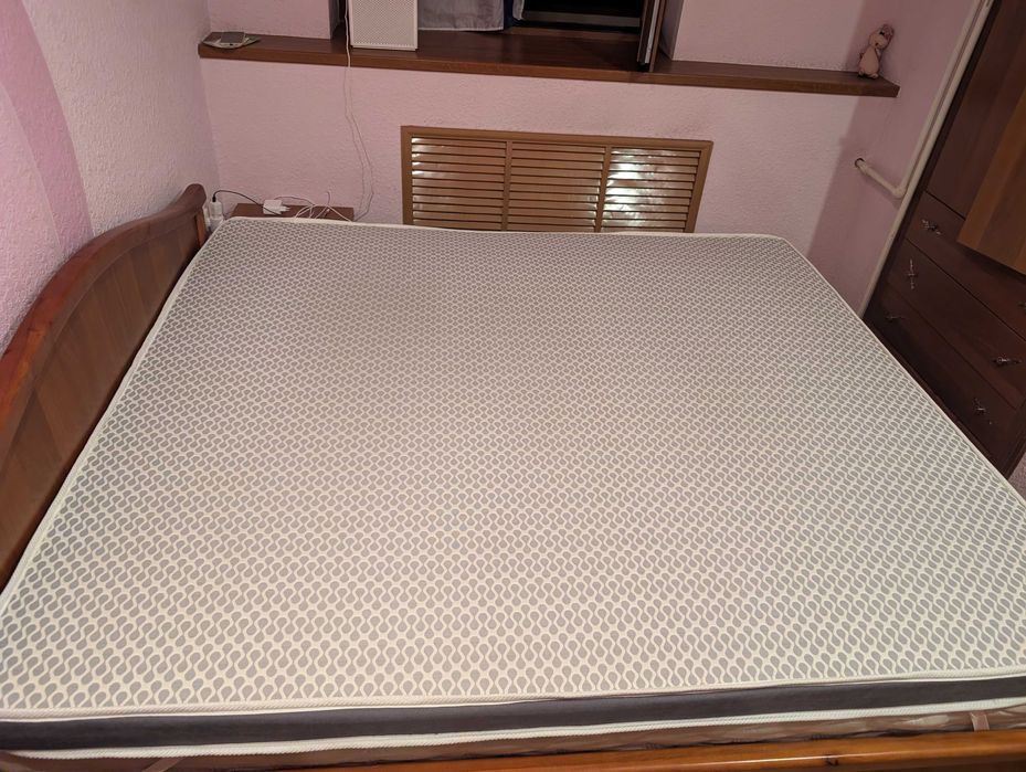 Топпер на матрас 180*200, 8 см продаю срочно Ц1