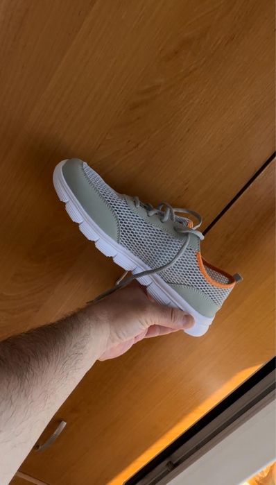 Кроссовки летние