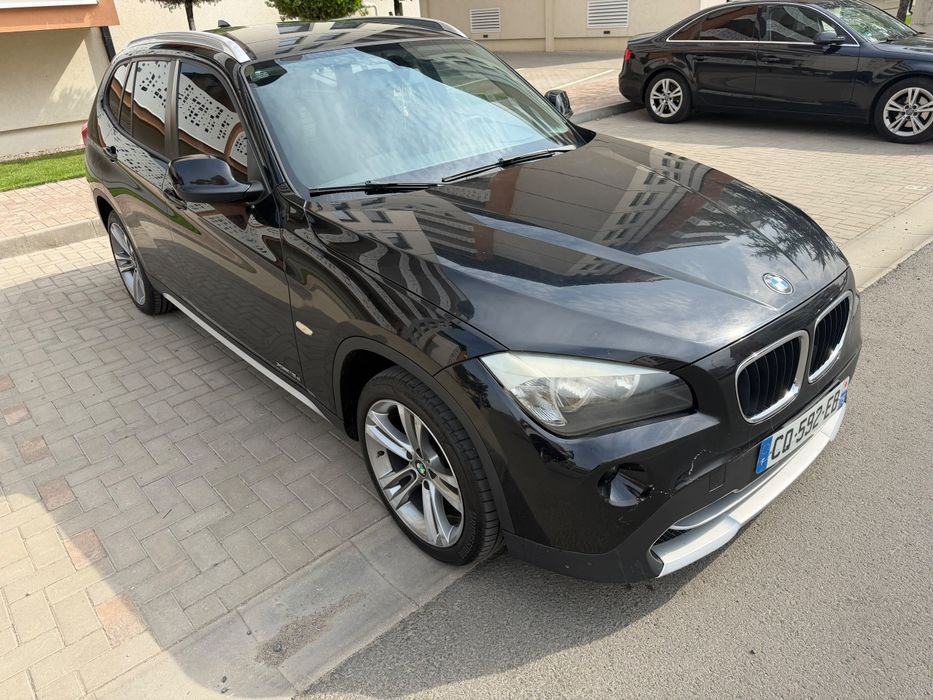 BMW X1 2011 — imagine 5