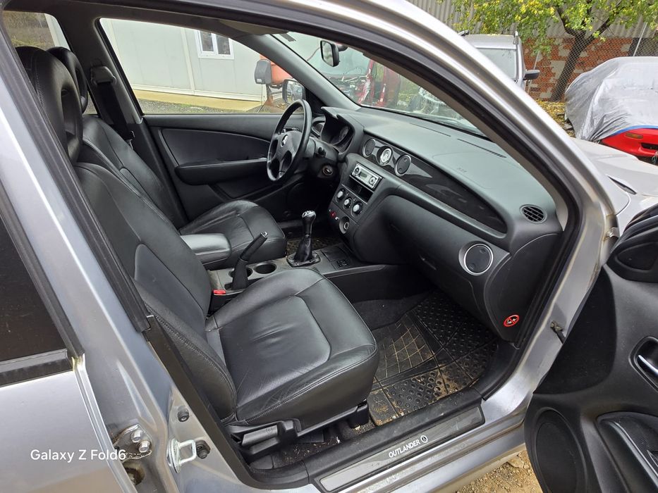 Mitsubishi Outlander/Мицубиши Аутлендър 2.4 НА ЧАсТИ