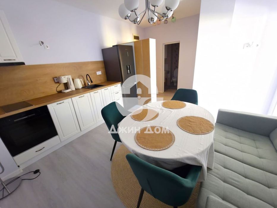 Продава се Тристаен апартамент в Свети Влас - 78 кв.м за 1475 €/кв.м - Снимка #1