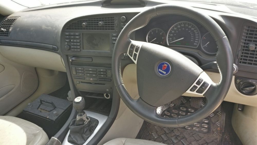 Vindem piese rezultate din dezmembrarea unui Saab 93 2006