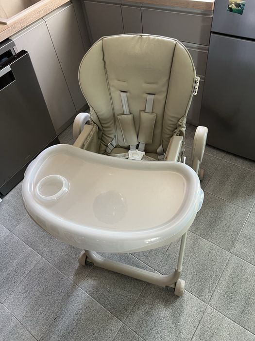 Столче за хранене chipolino master chef бежаво