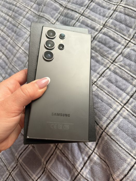 Продам Samsung Galaxy S24 Ultra