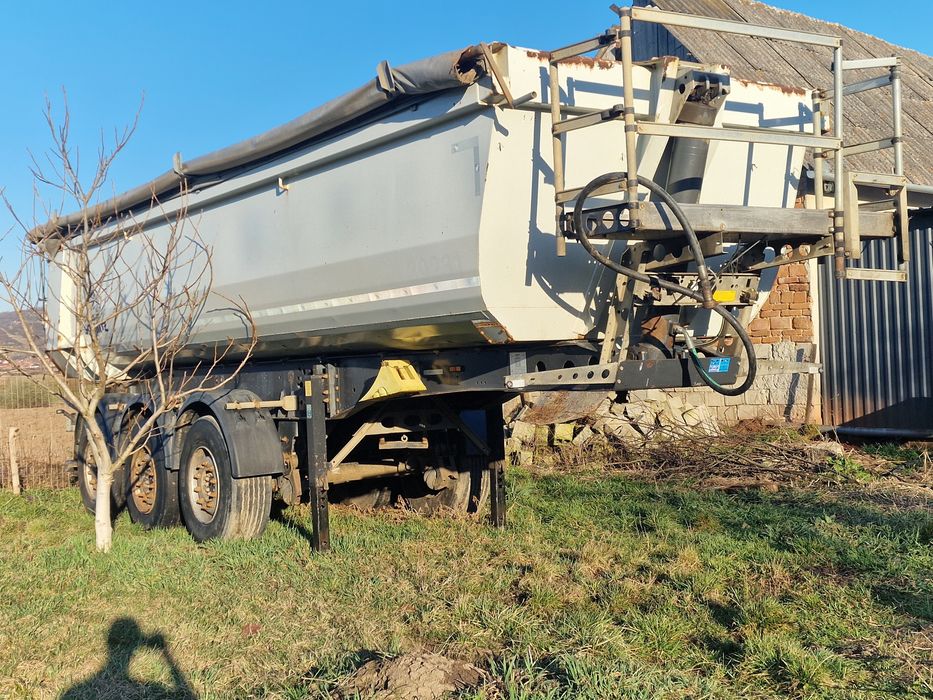 Schmitz Basculanta 2017