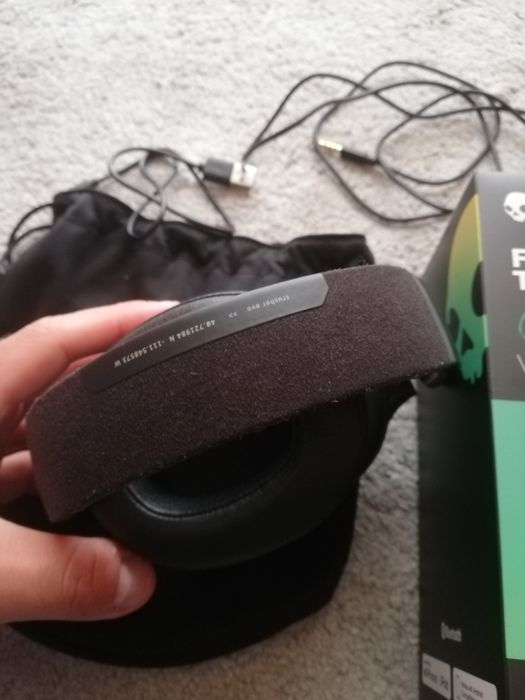 Vând urgent Căști Skullcandy Crusher Evo