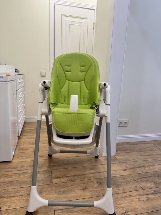 Продам стул для кормления, есть торг