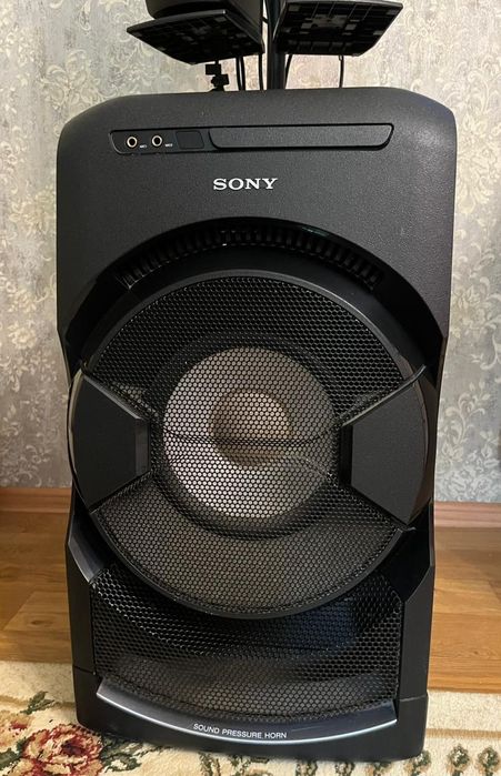 Продам музыкалку Sony