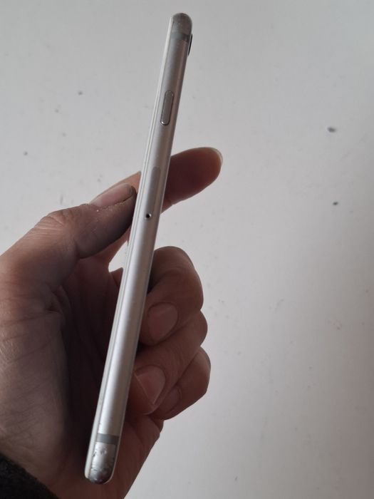 Продам Iphone 6.