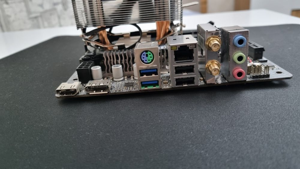 i3-10100F + ASRock H410M-ITX/ac + Кулер