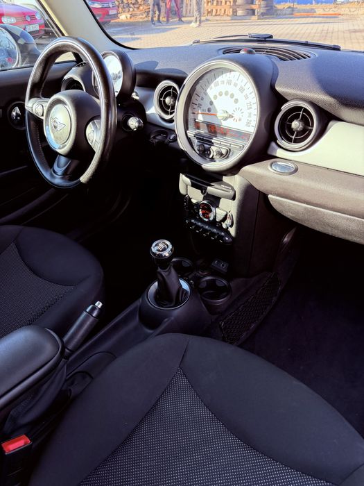 Mini Cooper One Fab 2013 1,6 benzina Impecabil