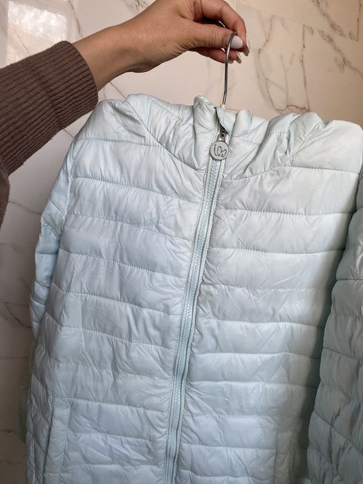 Куртка на девочку 9-11 лет.