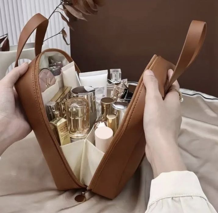 продам косметичку новую