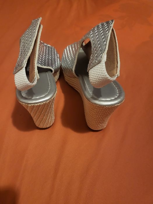 Sandale argintii cu toc ortopedic