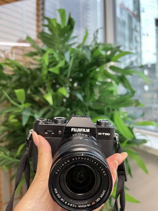 Продам фотоаппарат Fujifilm XT-30 II